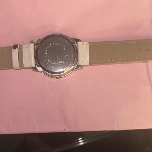 Hello Kitty 5702 Large Face Watch White Leather Band w/ 6 Diamonds. Black Band. - Picture 6 of 12